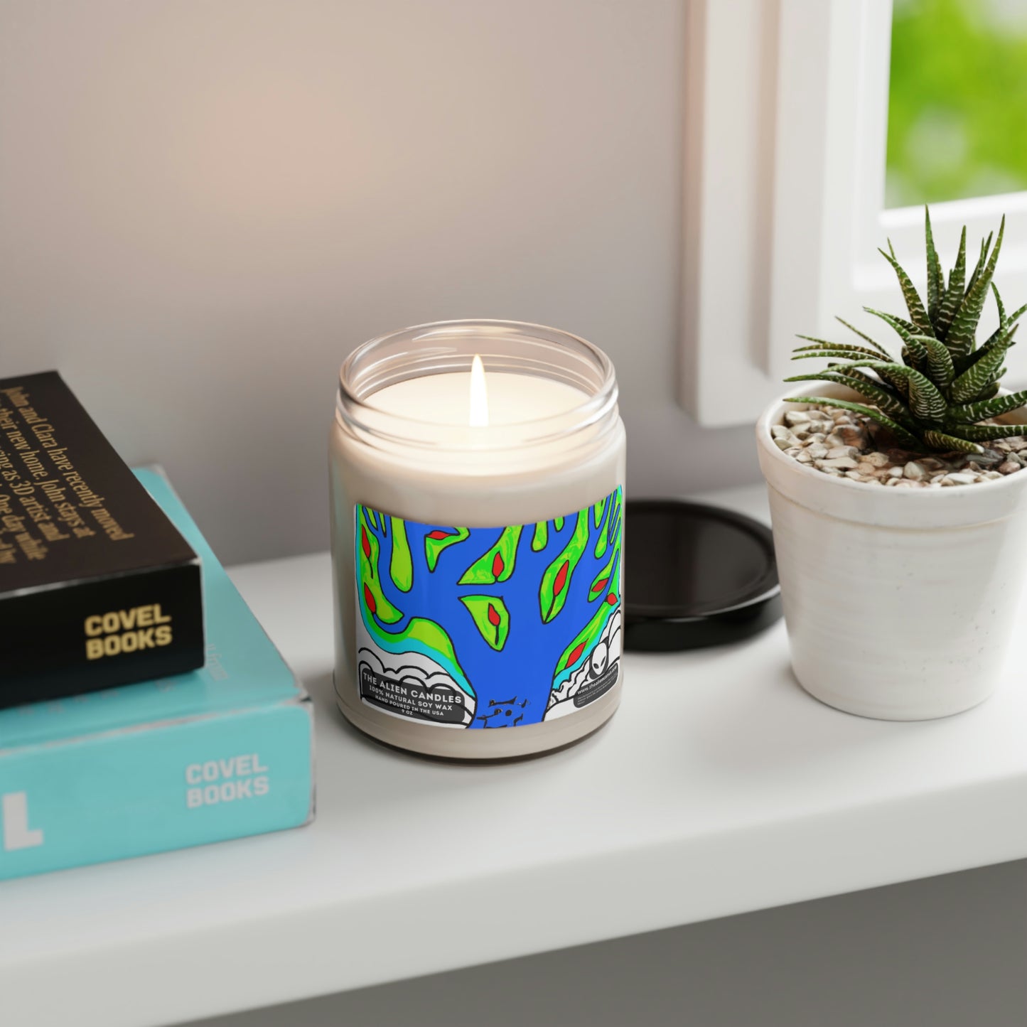 The Cavernous Everglown - Scented Soy Candle, 9oz - The Alien Candles