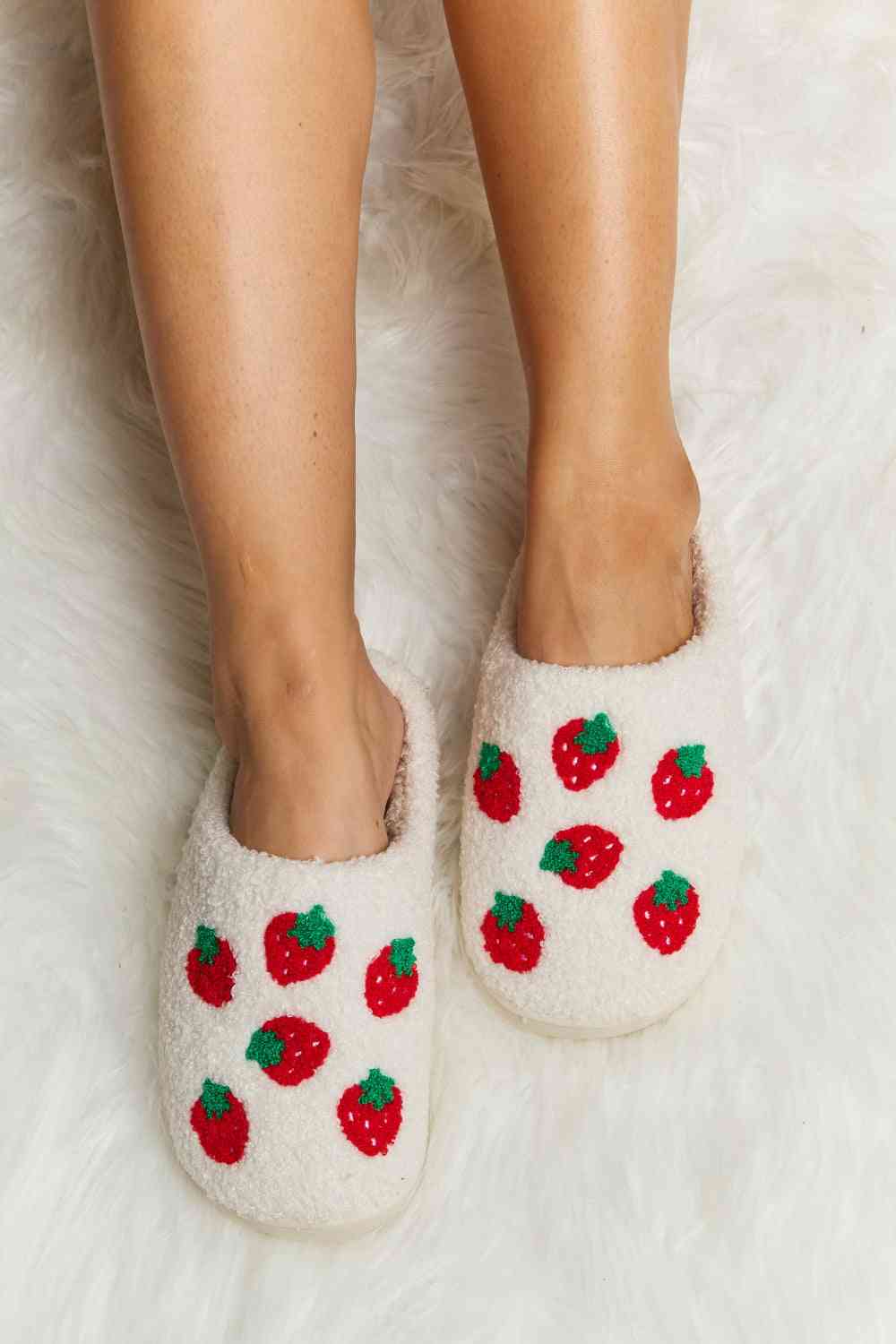 Plüsch-Slipper mit Melody-Print