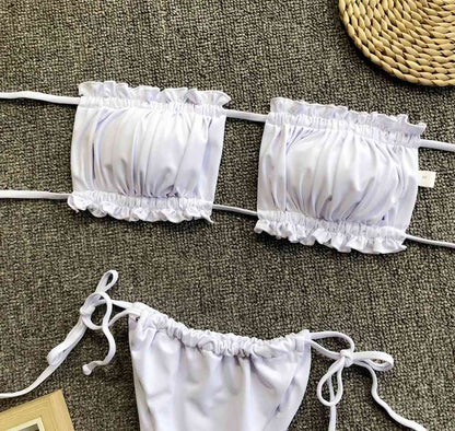 Gerafftes Bikini-Set mit Rüschenbesatz