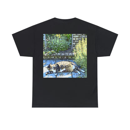 „A Cat's Life of Luxury“ – Das Alien-T-Shirt