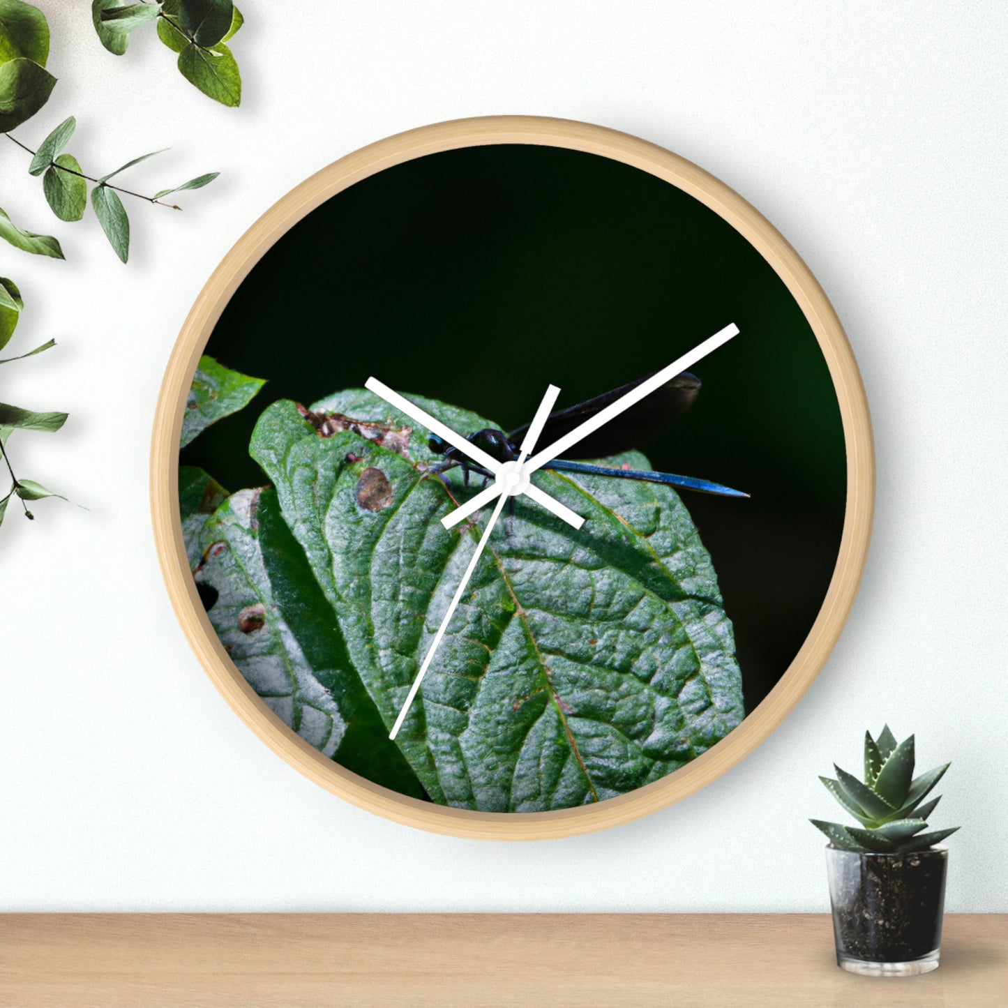 "Un momento de transitoriedad" - El reloj de pared alienígena