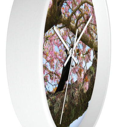 "A Blossoming Reflection" - Die Alien-Wanduhr