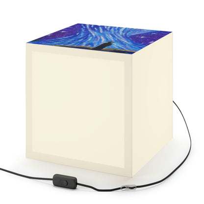 „A Starlit Solace“ – Die Alien Light Cube Lampe