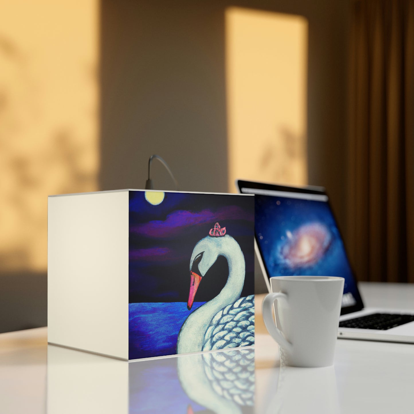 "A Swan's Lament: The Widwed Heavens" - Die Alien Light Cube Lampe