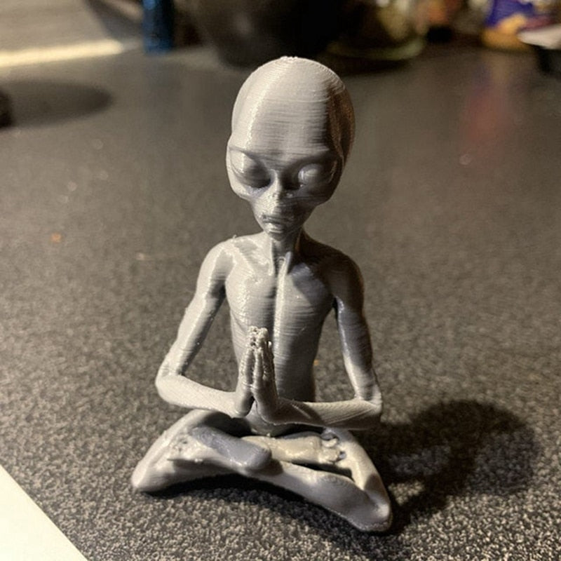 Estatua alienígena de meditación - Las esculturas y estatuas alienígenas