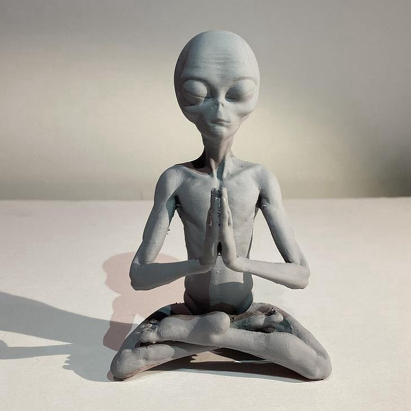 Meditation Alien Statue  - The Alien Sculptures & Statues