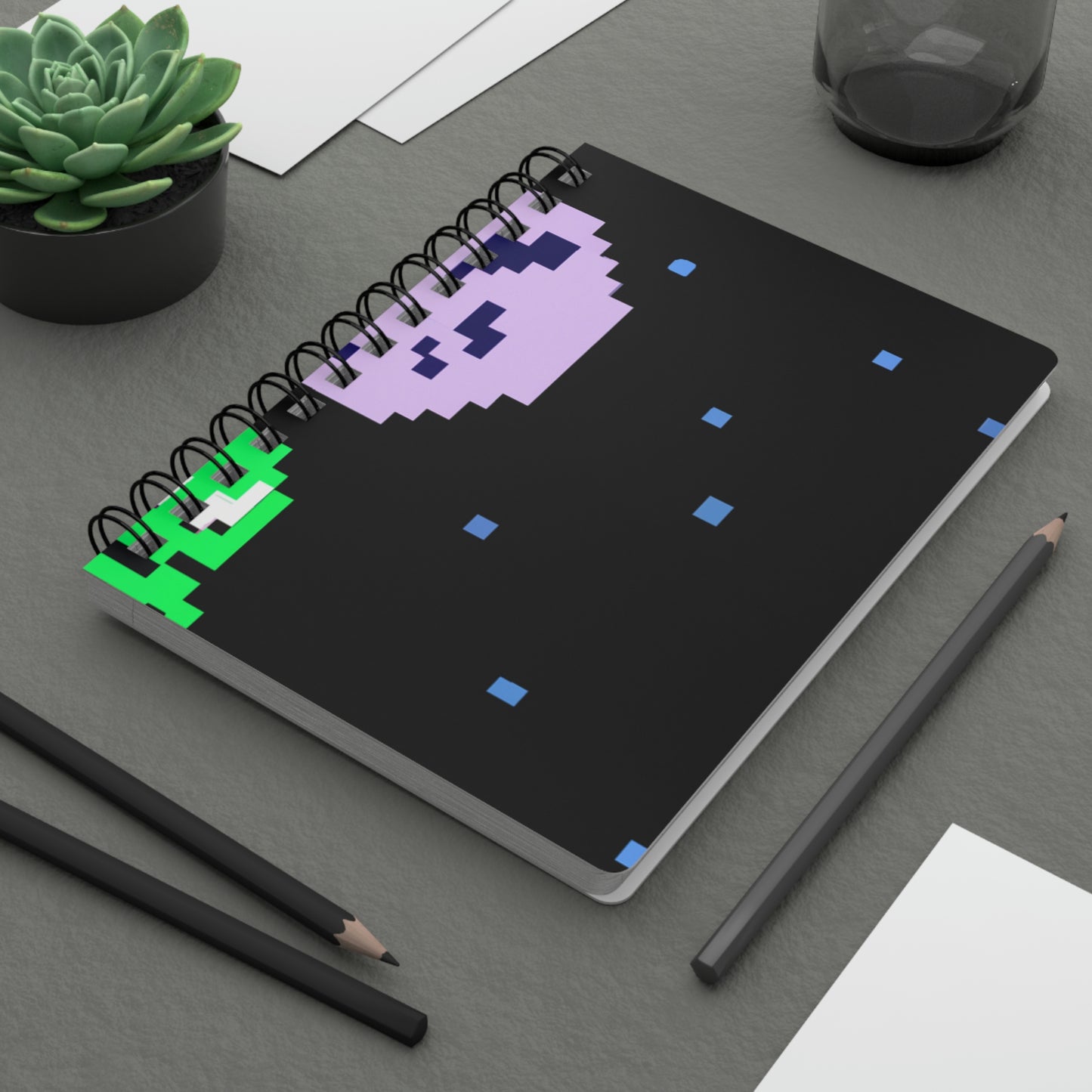 "Testigo solitario del cielo nocturno" - The Alien Spiral Bound Journal Pixel Art