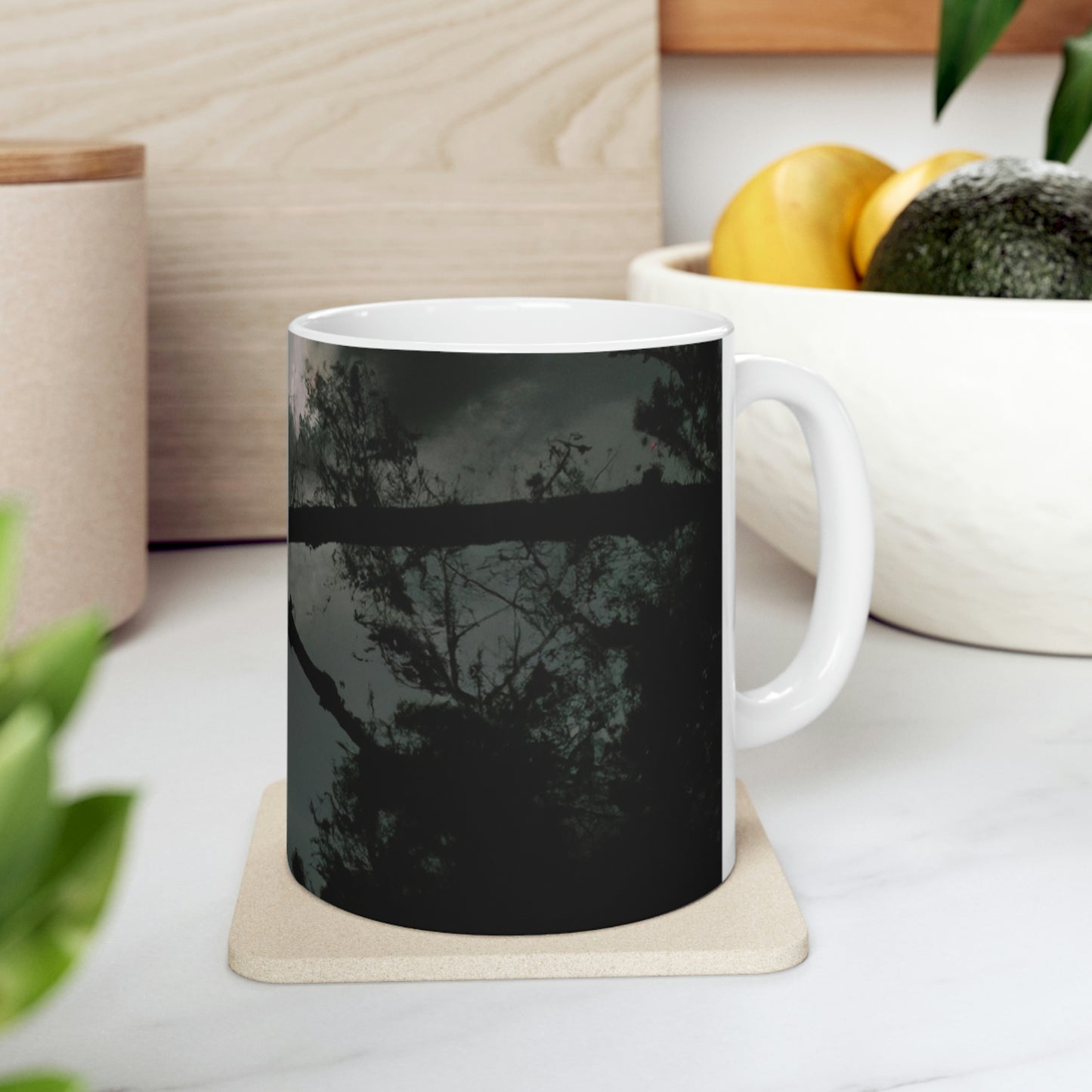 "A Moonlit Mystical World" - Taza de cerámica The Alien 11 oz