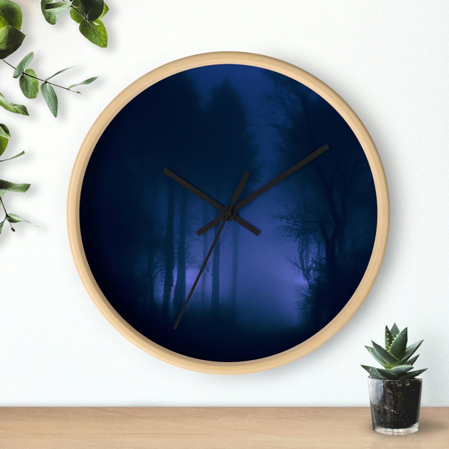 "Lost in the Moonlight Woods" - El reloj de pared alienígena