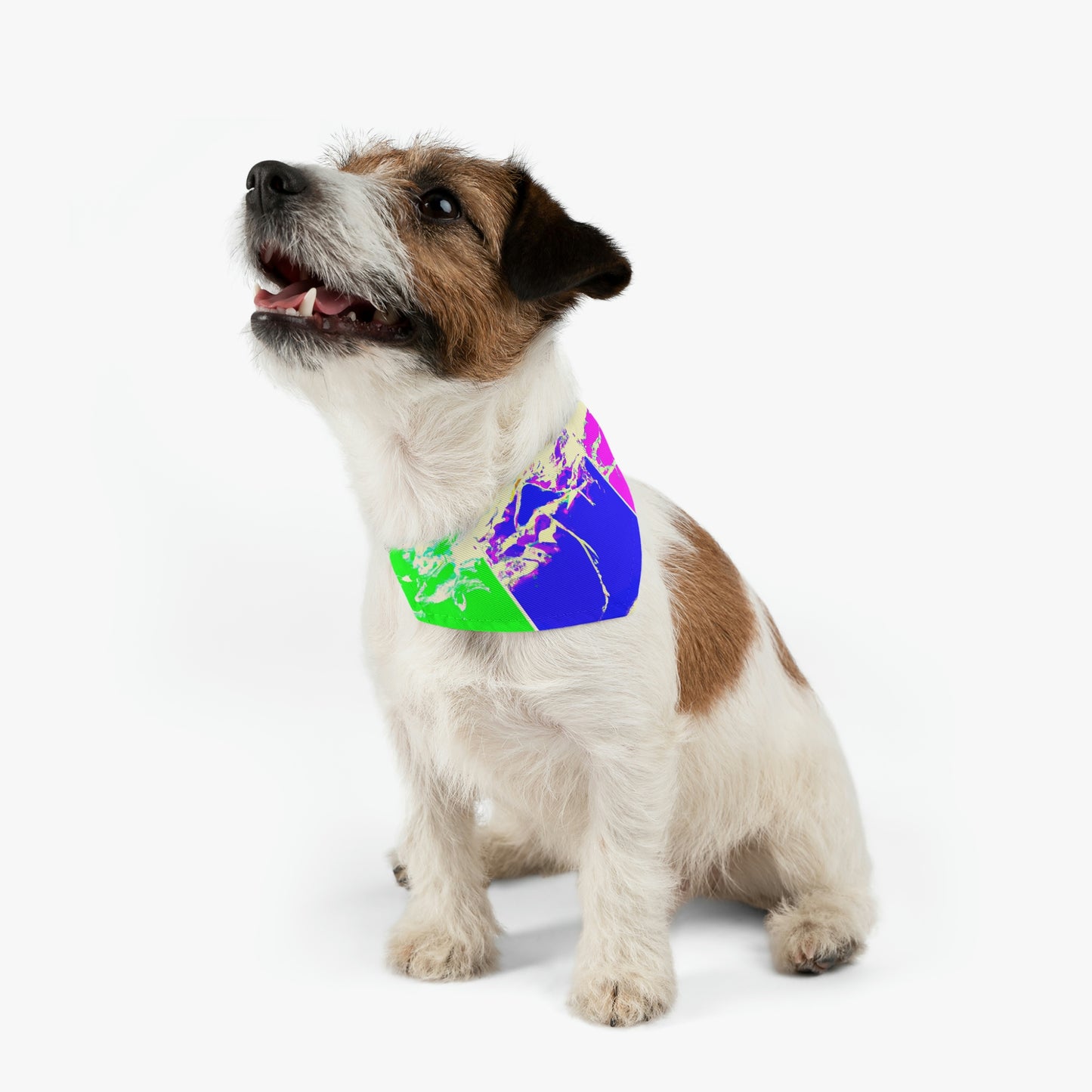 "Kites Aflatter in the Vibrant Sky" - Das Alien Pet Bandana Halsband