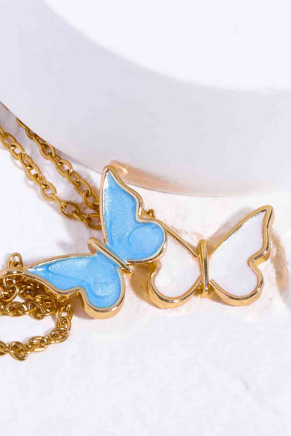 Collar con colgante de mariposa de cobre chapado en oro de 14 quilates