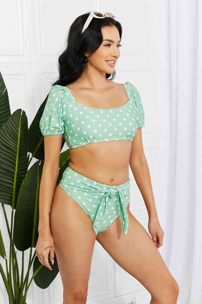 Marina West Swim Vacay Ready Bikini mit Puffärmeln in Gum Leaf