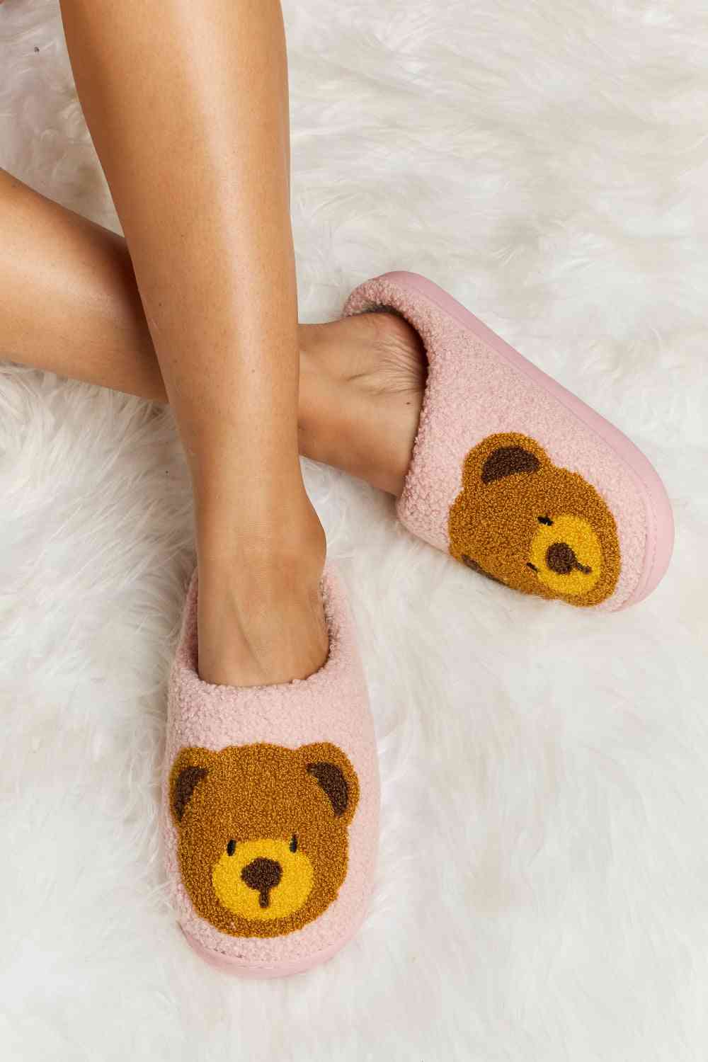 Plüsch-Slipper mit Melody-Teddybär-Print