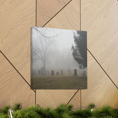 "Perdido en la niebla: un cementerio olvidado" - The Alien Canva