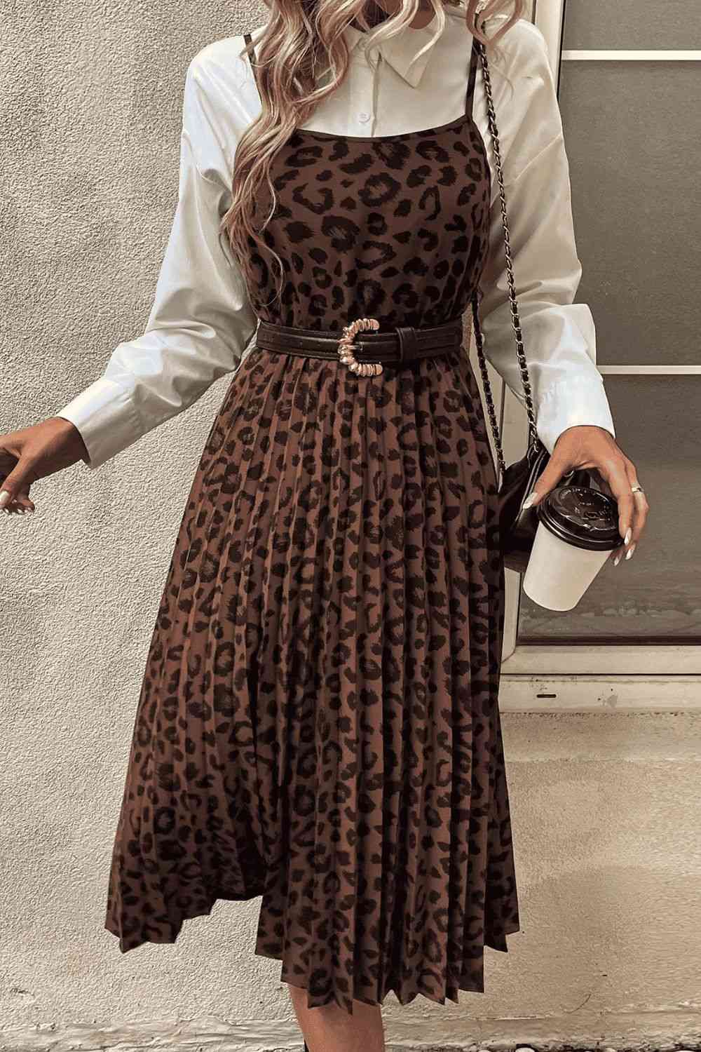 Midikleid mit Leopardenmuster, Spaghettiträgern und geradem Ausschnitt