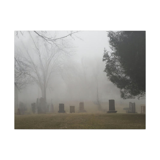 "Perdido en la niebla: un cementerio olvidado" - The Alien Canva