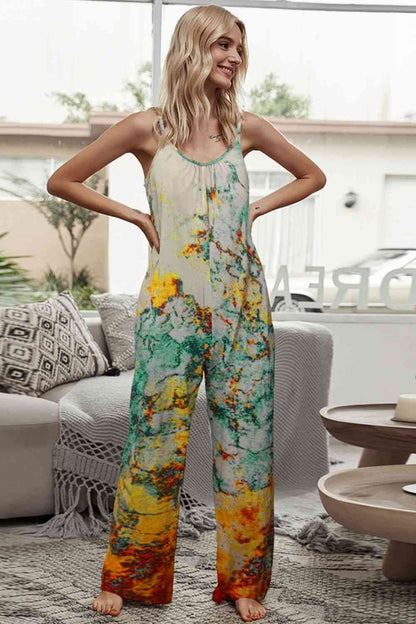 Jumpsuit mit Batik-Spaghettiträgern und Taschen