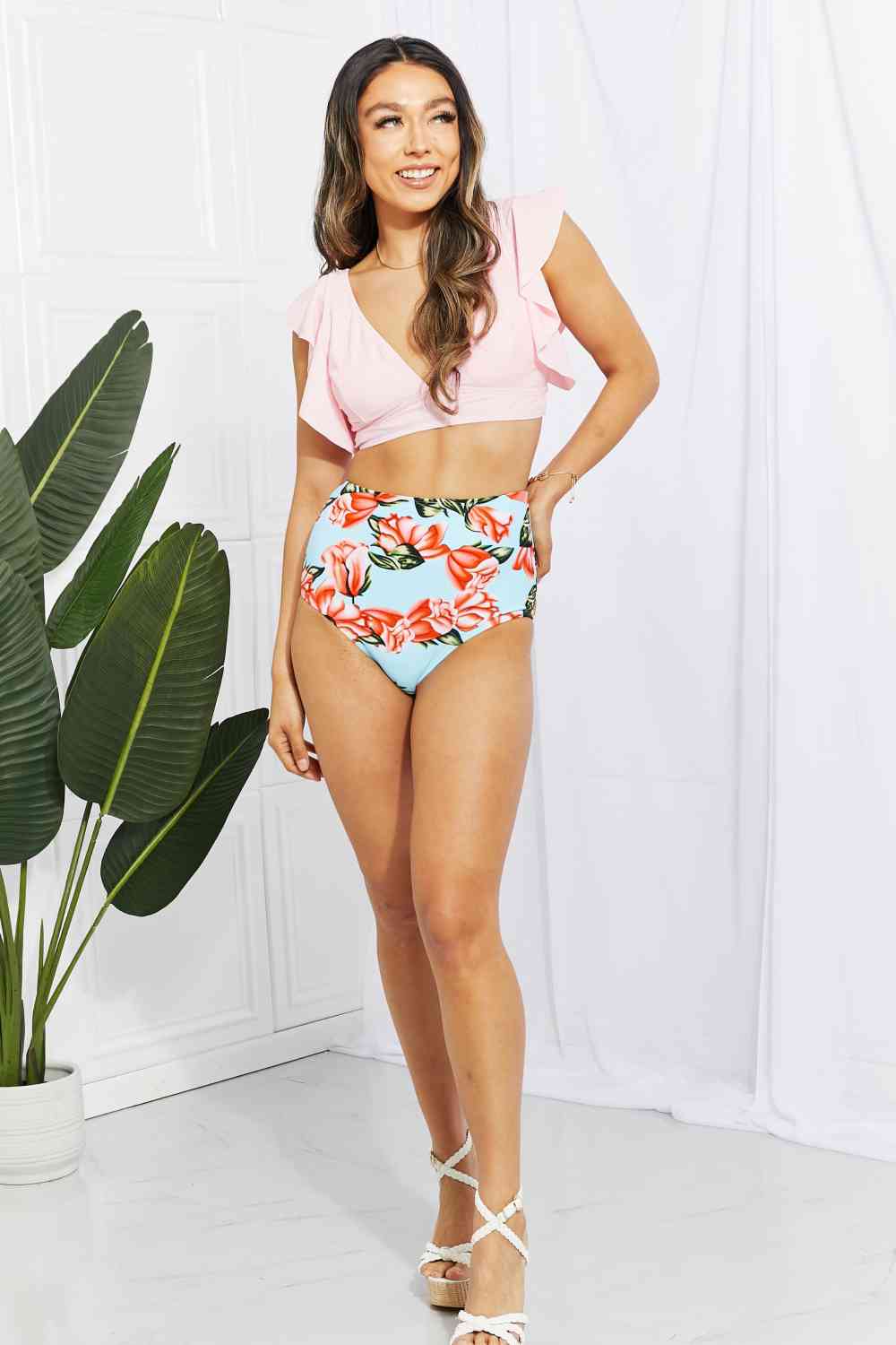 Geblümtes, gerüschtes Bikini-Set mit hoher Taille