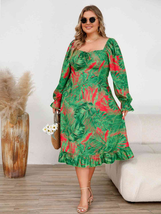 Plus-Size-Kleid mit Rüschen, quadratischem Ausschnitt und Volantärmeln