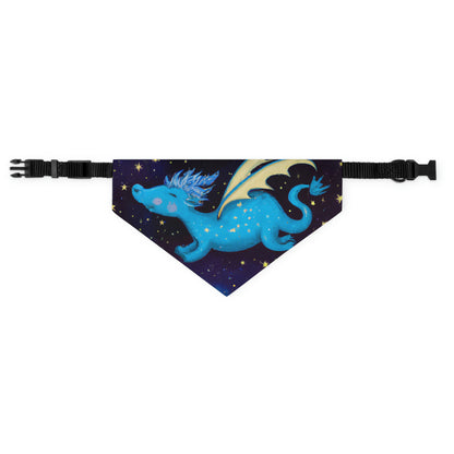 "A la deriva entre las estrellas: La historia de un dragón bebé" - El collar de bandana para mascota alienígena #nft