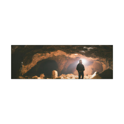 "Un viaje a lo desconocido: explorando una cueva subterránea misteriosa" - The Alien Canva