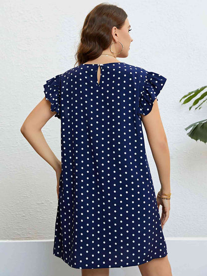 Plus-Size-Kleid mit gepunktetem Rundhalsausschnitt