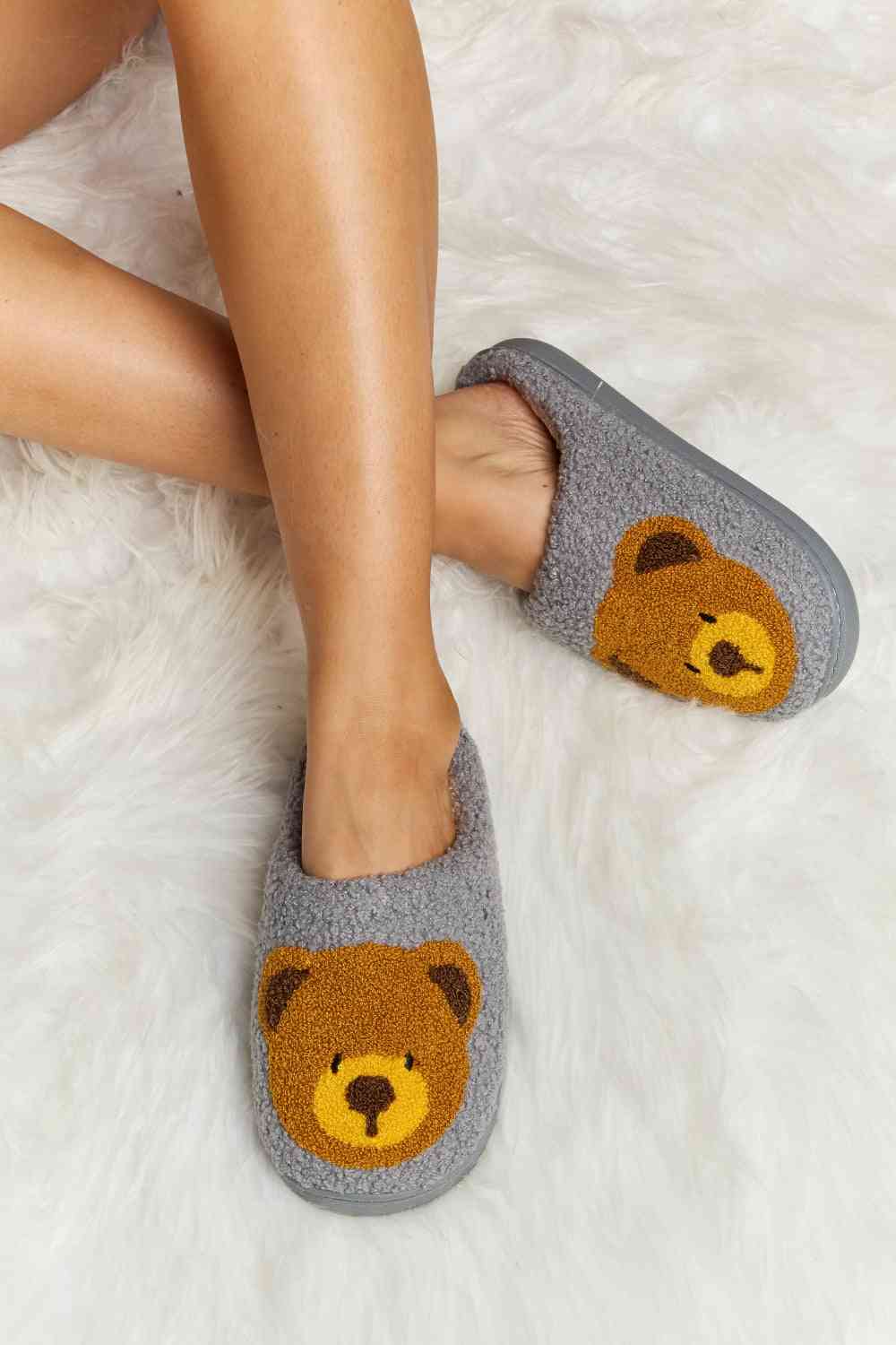 Plüsch-Slipper mit Melody-Teddybär-Print