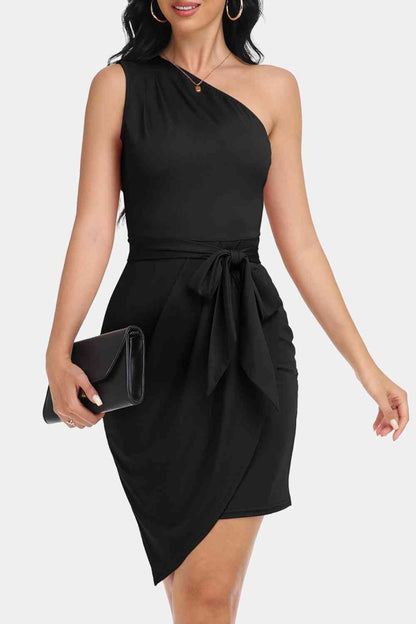 Ärmelloses One-Shoulder-Kleid zum Binden vorn