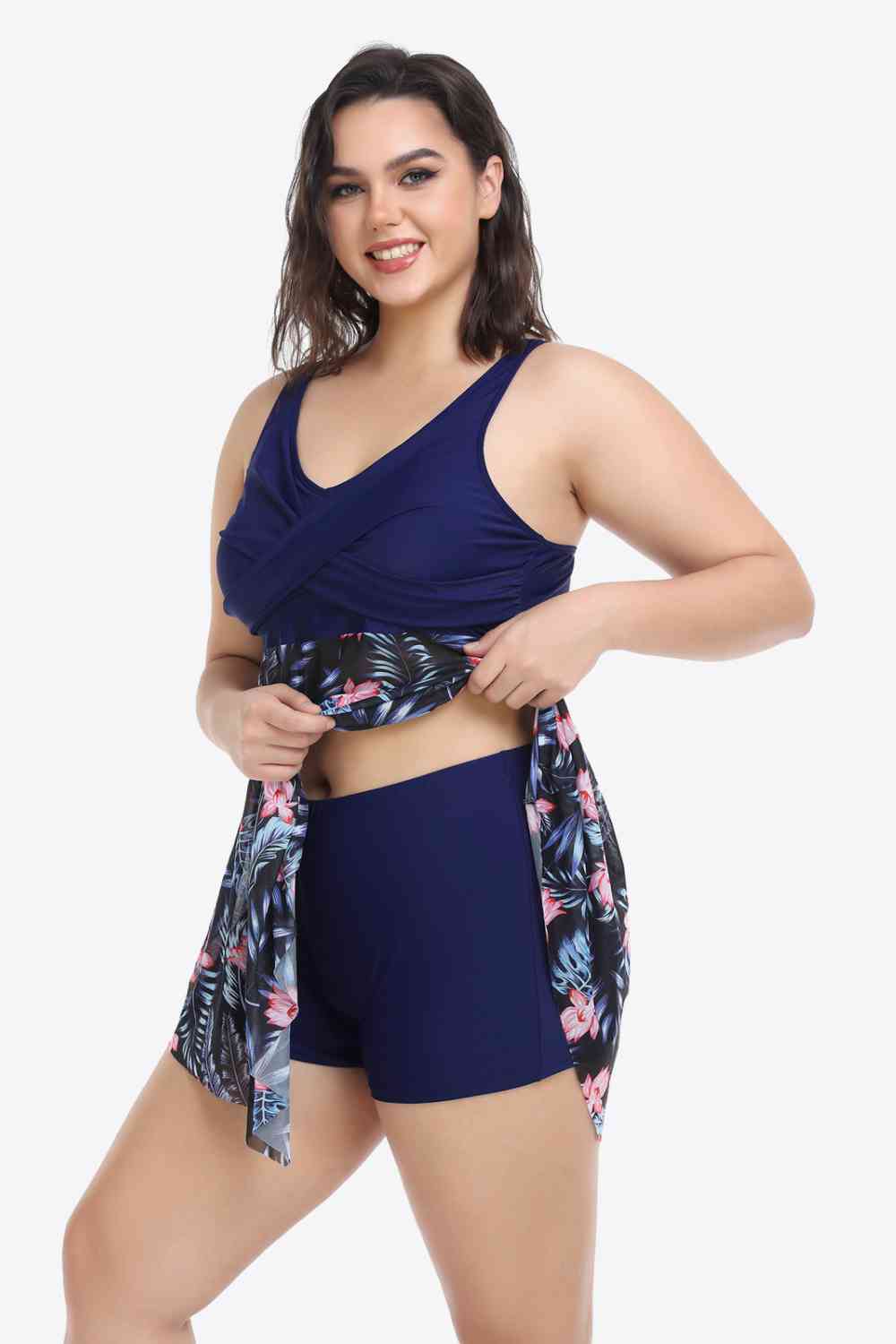 Traje de baño de dos piezas con dobladillo asimétrico floral de talla grande