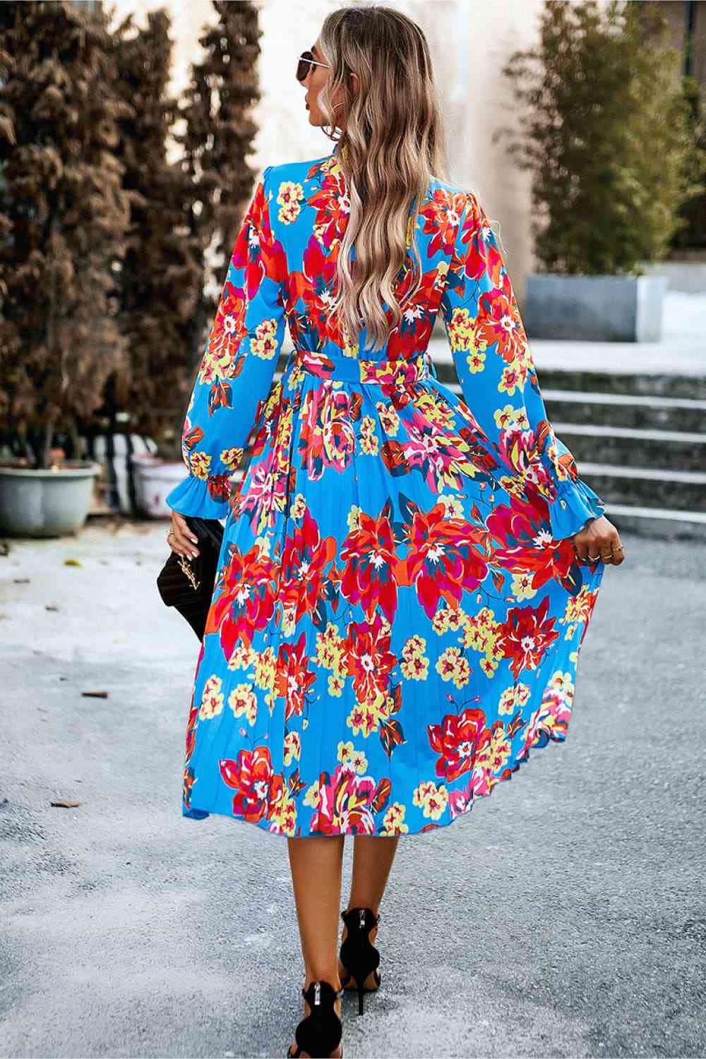 Ruffle Collar Flounce Sleeve Dress