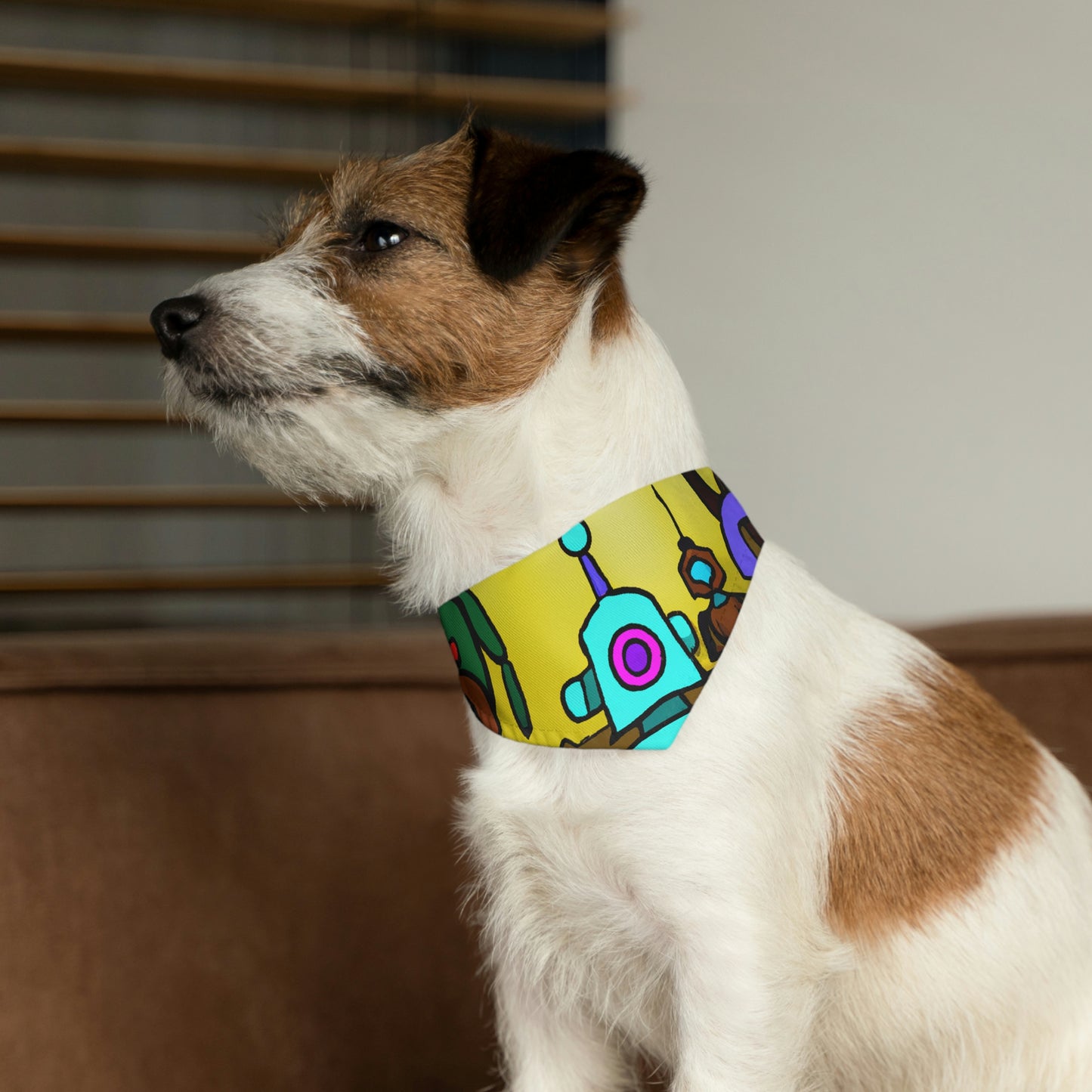 "Un espectro de máquinas esclavizadas": el collar de bandana para mascotas alienígenas