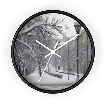 "Stark Solitude" - The Alien Wall Clock