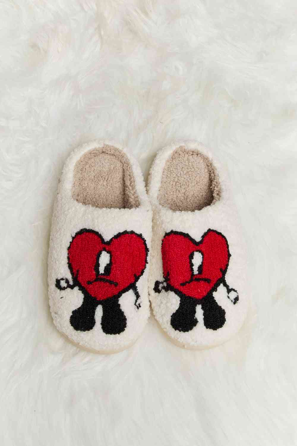 Pantuflas de felpa con estampado de corazones Melody Love