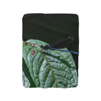 "A Moment of Transience" - The Alien Sherpa Fleece Blanket