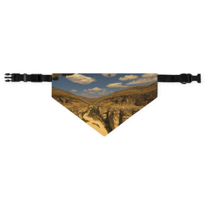 "Feline Flight Over the Grand Gulch" - Das Alien Pet Bandana Halsband