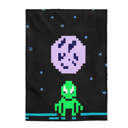 "Lonely Witness of the Night Sky" - The Alien Velveteen Plush Blanket Pixel Art