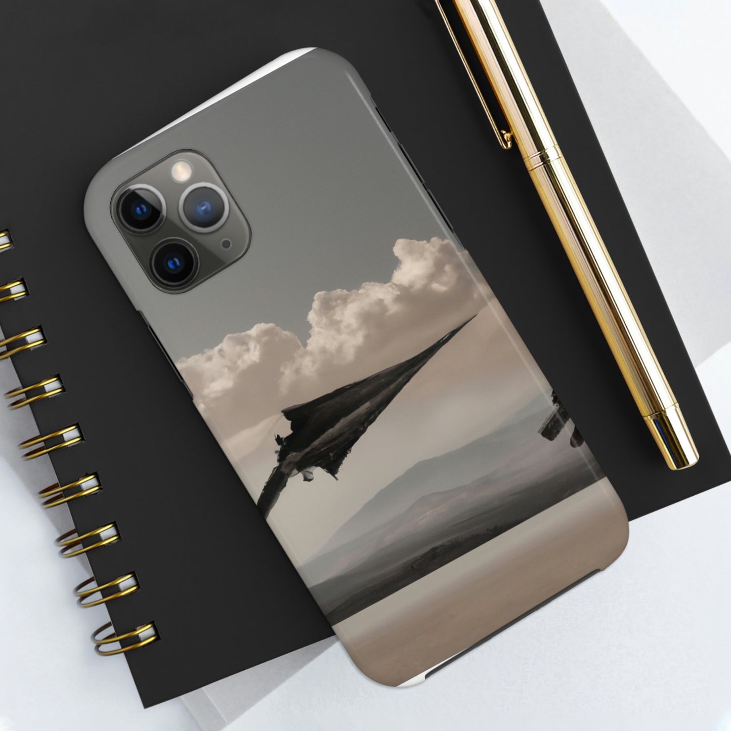 "A Warrior's Last Stand: The Battle Against the Metal Dragon" - Die Alien Tough Phone Cases