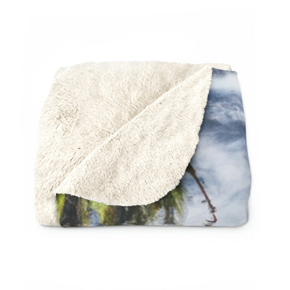 The Mirage of the Desert Sands - The Alien Sherpa Fleece Blanket