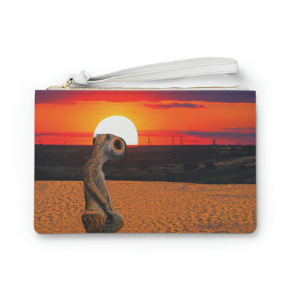 "Farewell to the Horizon" - Die Alien Clutch Bag