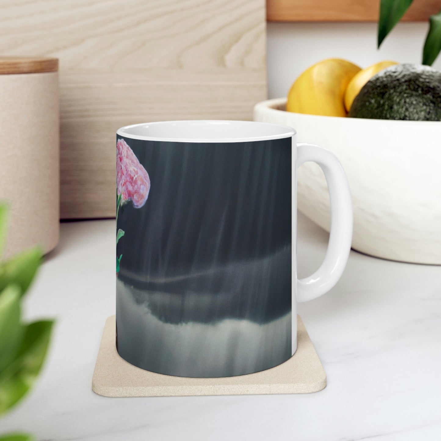 "Aight Against the Storm: La historia de una flor solitaria" - The Alien Taza de cerámica 11 oz