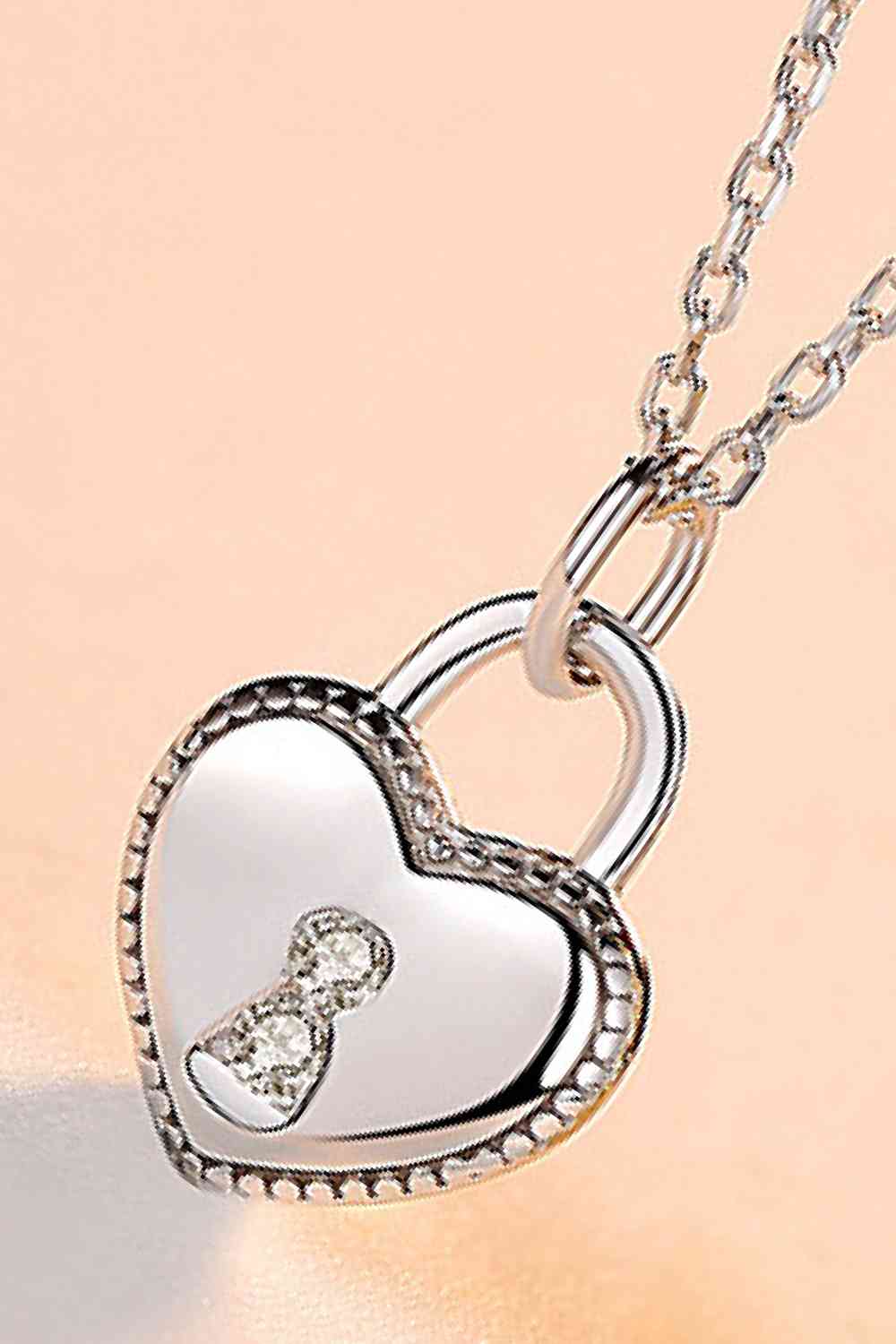 Collar de plata de ley 925 con colgante de candado de corazón