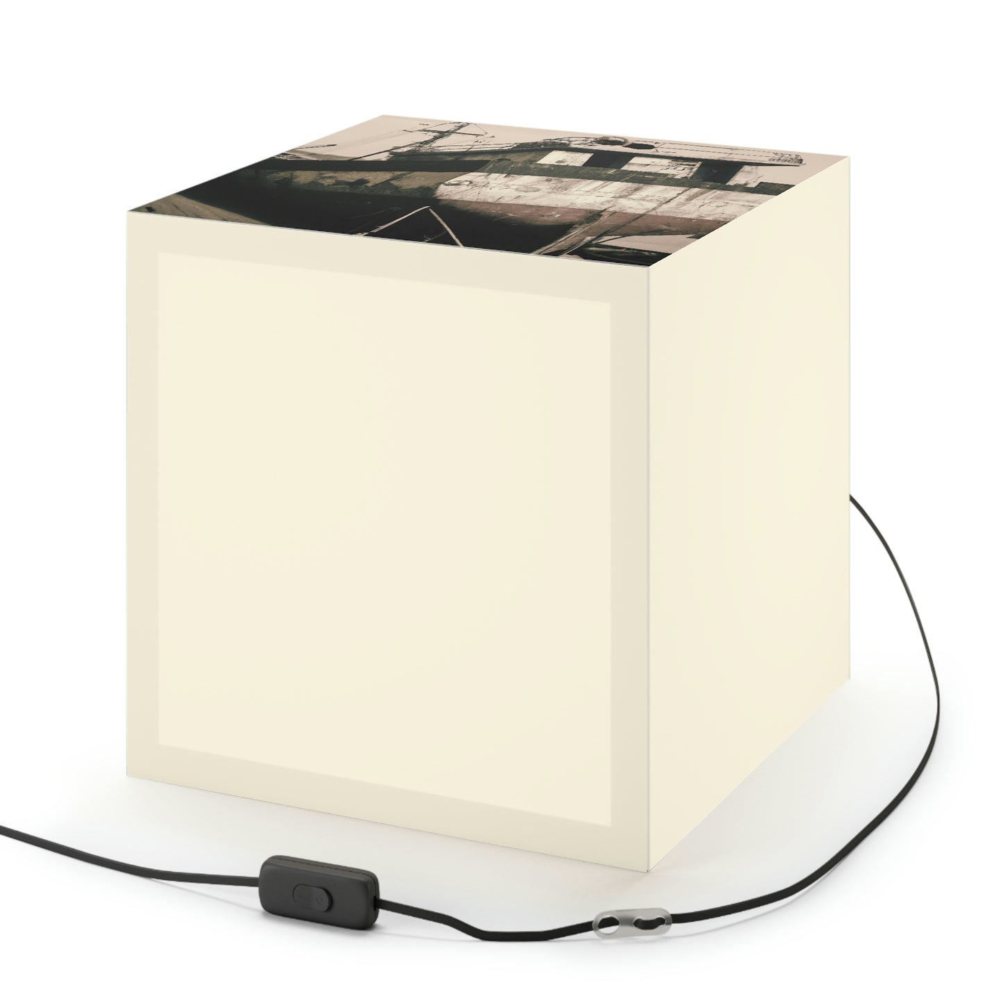 "A Sailor's Last Stop" - Die Alien Light Cube Lampe