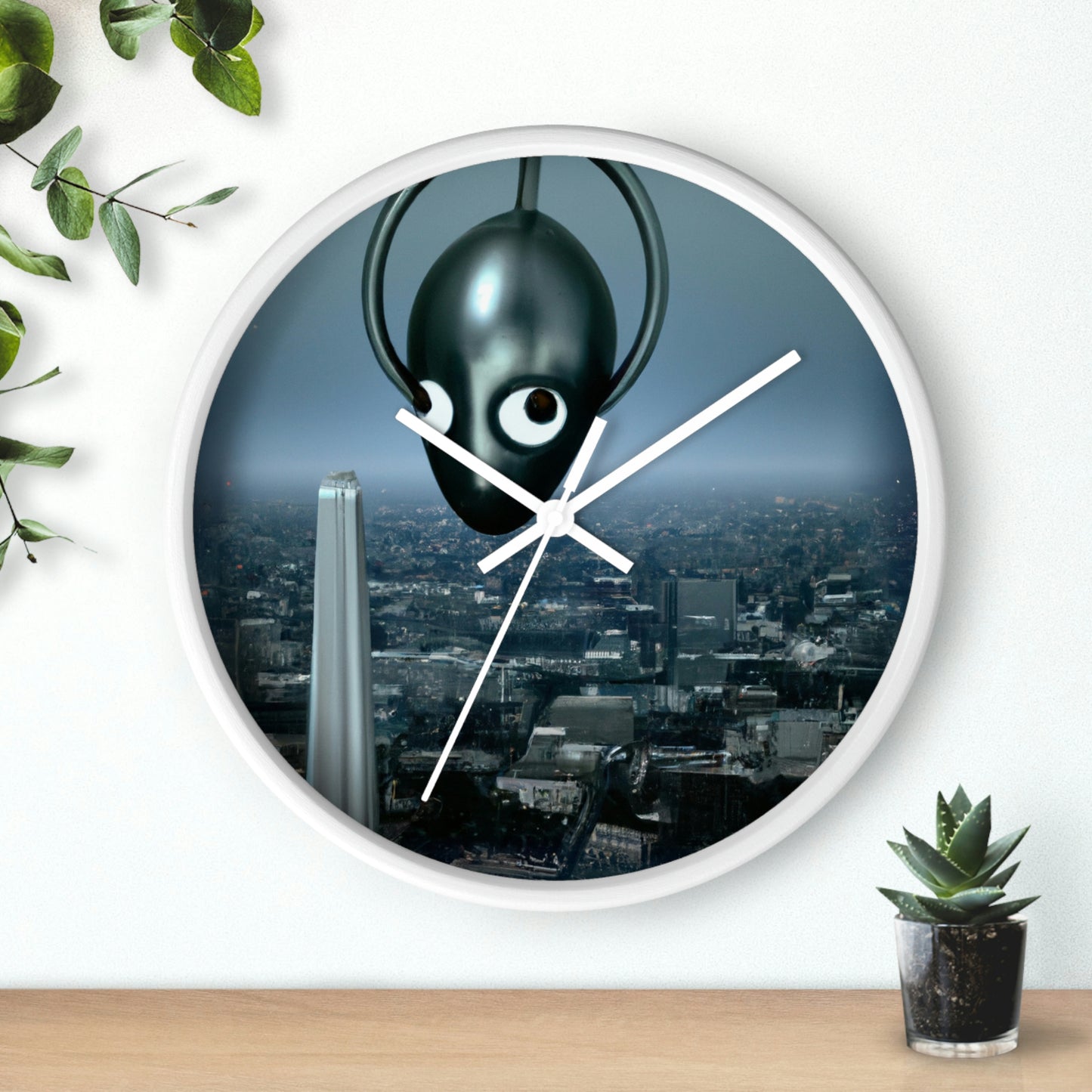 "Una chispa distante: la búsqueda de un santuario extraterrestre en la ciudad". - El reloj de pared alienígena