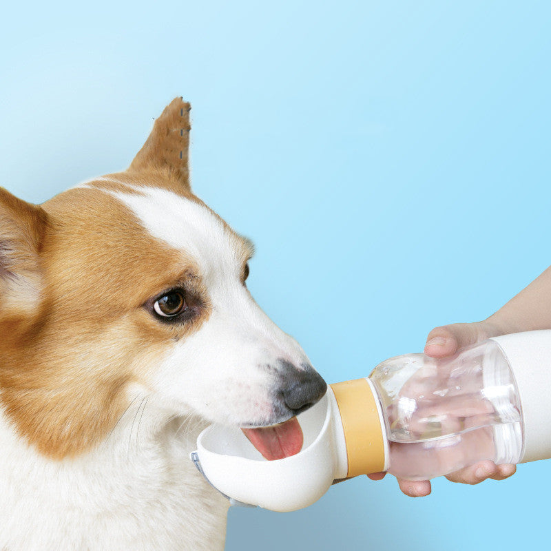 Neuer Go Out Water Cup Tragbarer Trinkwasser-Haustierbedarf für Hunde