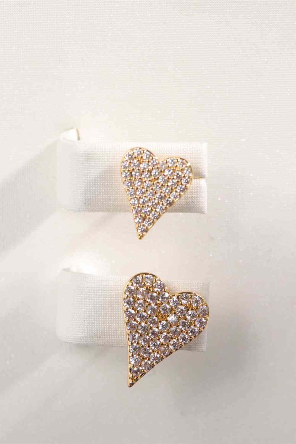 Pendientes colgantes con aro en forma de C y corazón decorado con circonitas