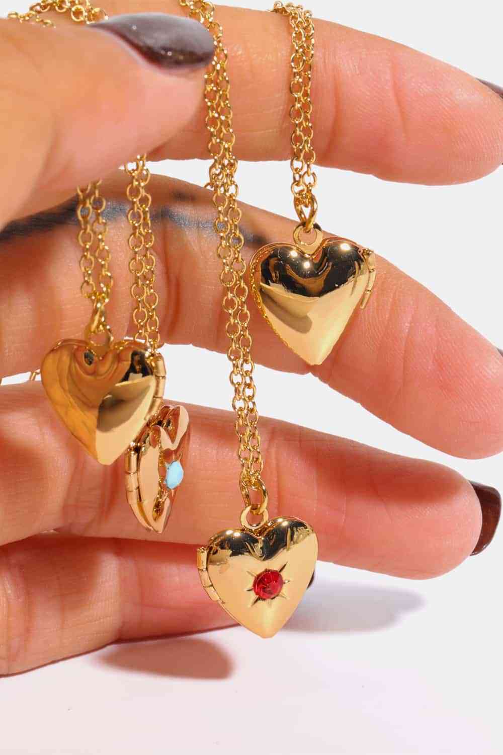Halskette mit 14-karätigem vergoldetem Anhänger in Herzform mit Zirkon