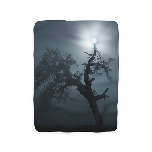 "A Shining Sentinel in the Mist” - The Alien Sherpa Fleece Blanket