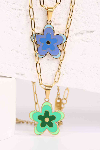 Collar de acero inoxidable con colgante de flor