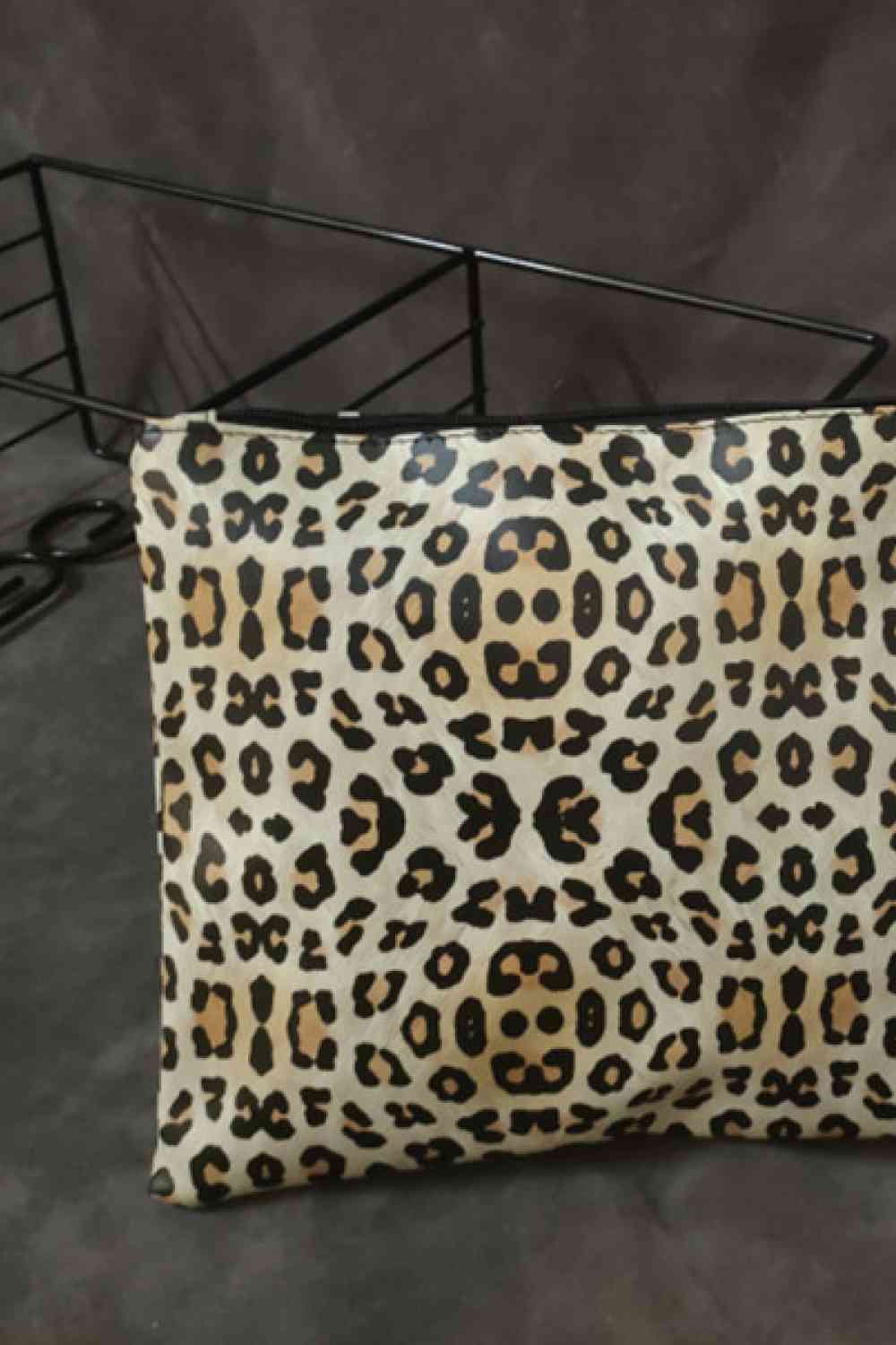 Clutch aus PU-Leder mit Leopardenmuster