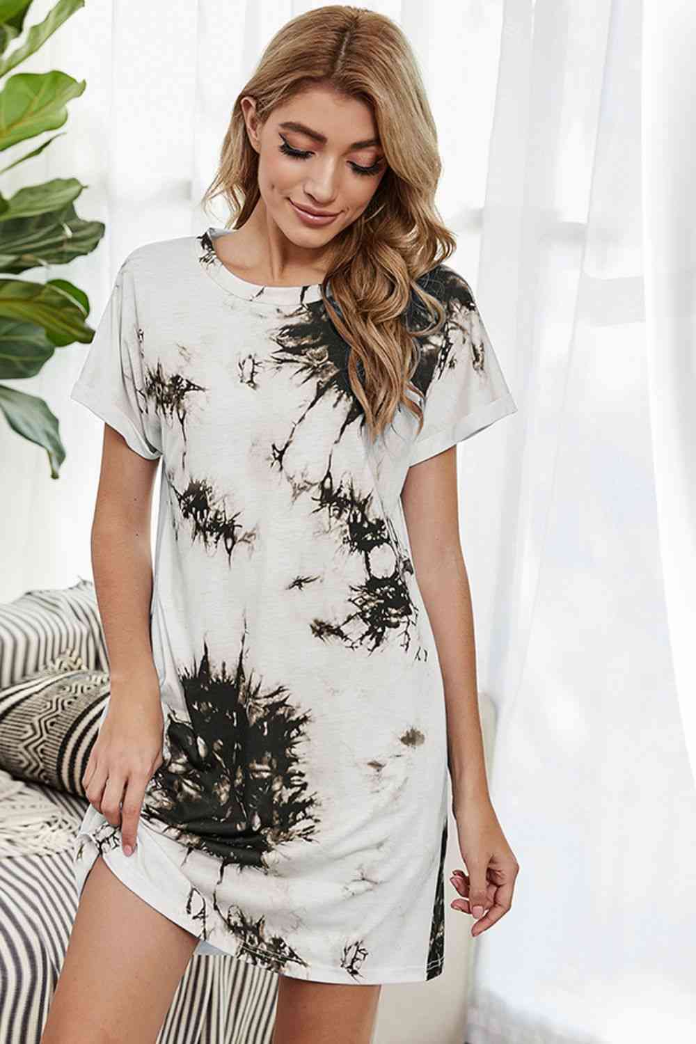 Batik-T-Shirt-Kleid mit Rundhalsausschnitt und Taschen